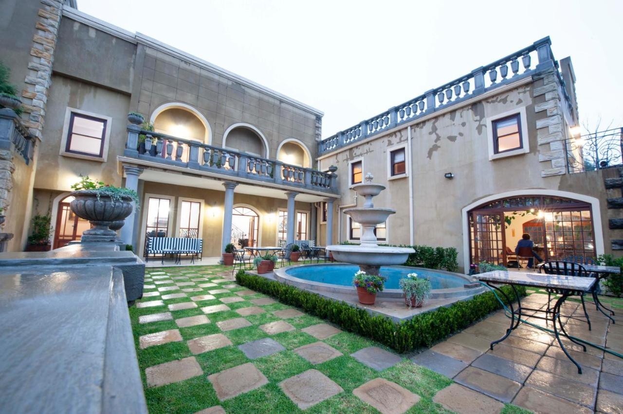 Il Castello Hotell Clarens Exteriör bild