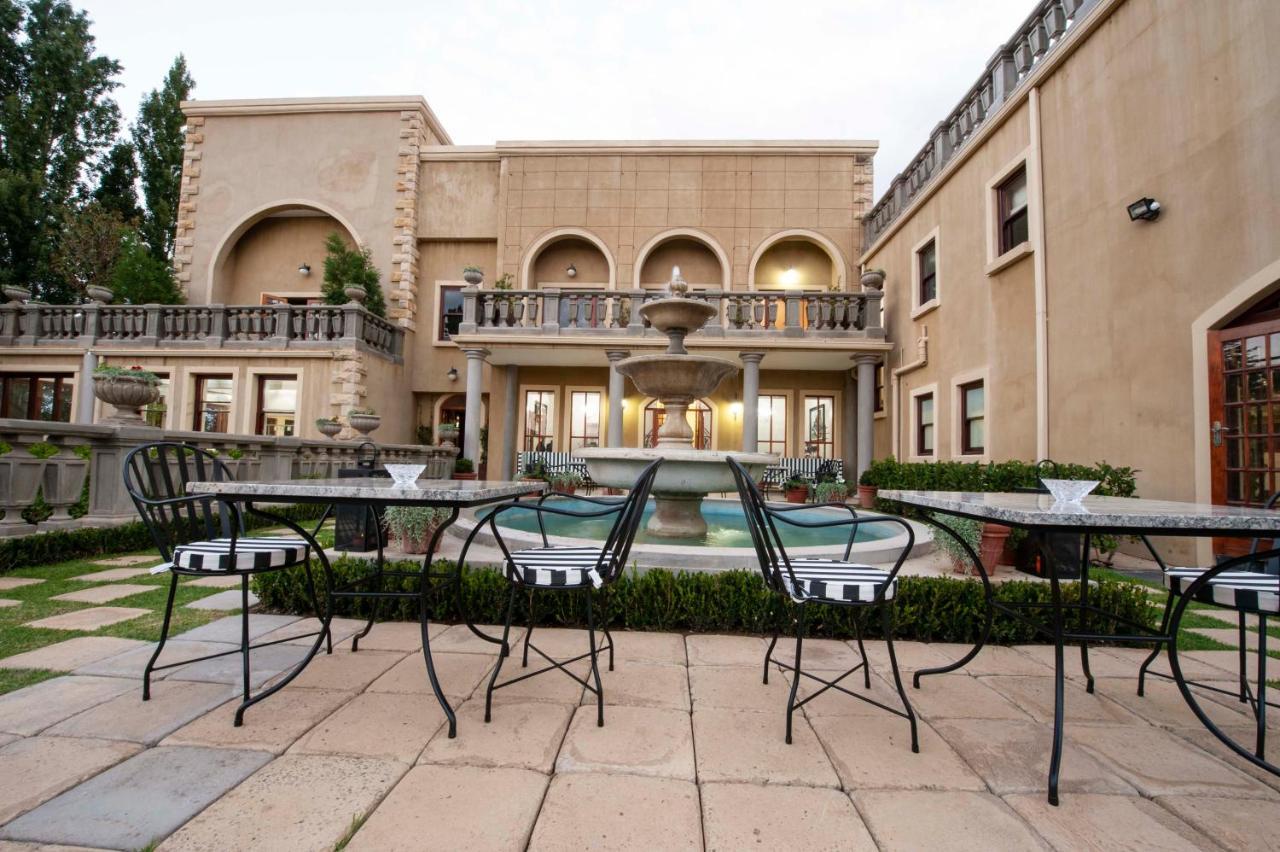 Il Castello Hotell Clarens Exteriör bild