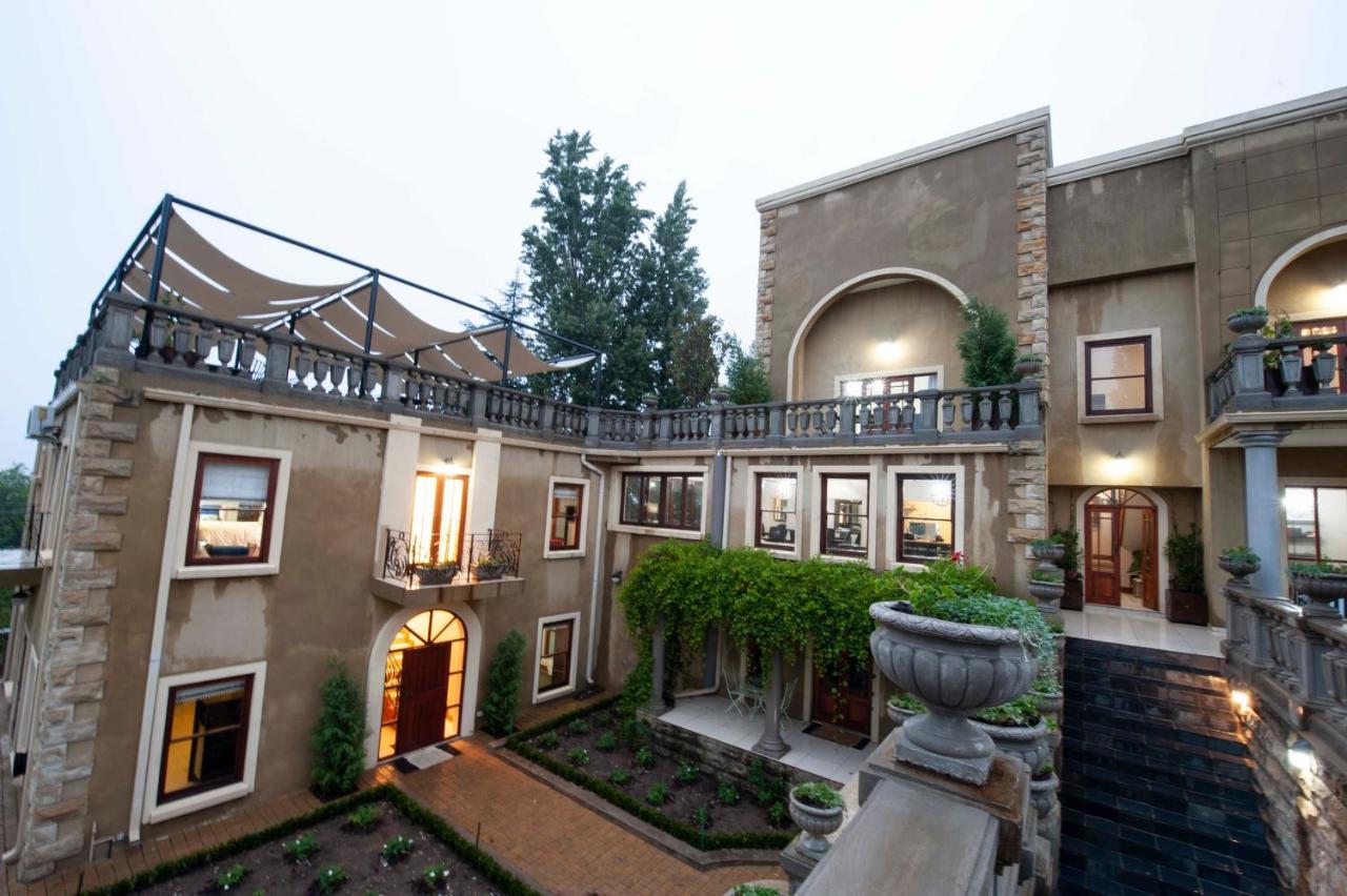 Il Castello Hotell Clarens Exteriör bild
