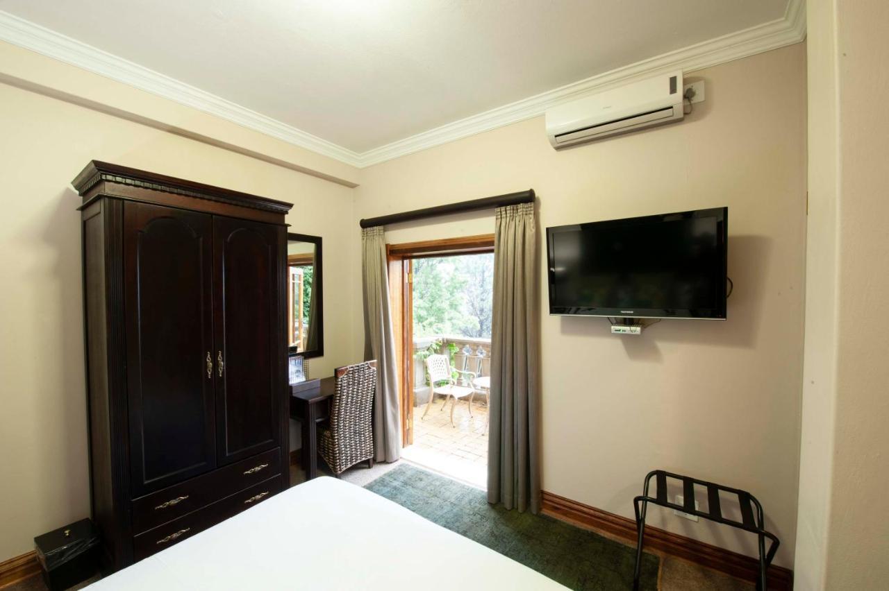 Il Castello Hotell Clarens Exteriör bild